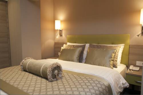 Imagen de la habitación del Hotel Yeni Bahar Otel. Foto 2