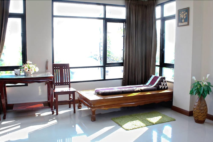 Imagen de la habitación del Hotel Yenjit Resort. Foto 13