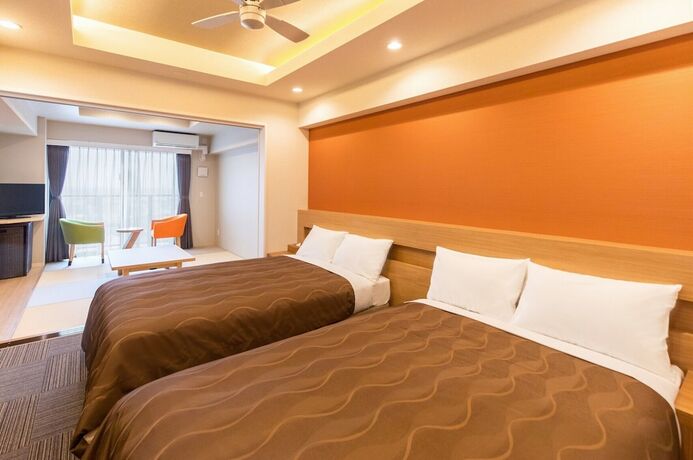 Imagen general del Hotel Yenn's Marina Inn Mercy. Foto 5