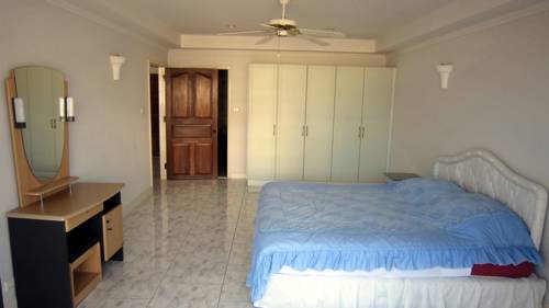 Imagen de la habitación del Hotel Yensabai Condotel. Foto 12
