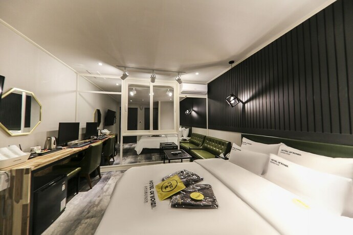 Imagen de la habitación del Hotel Yeogiuhtte Suncheon Jorye. Foto 32