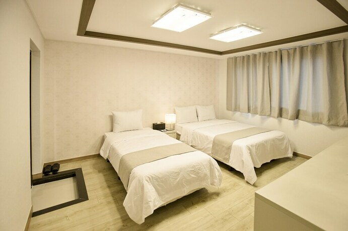 Imagen de la habitación del Hotel Yeongdeungpo Vip. Foto 24
