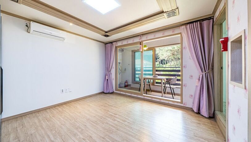 Imagen general del Hotel Yeongheungdo J Pension. Foto 3