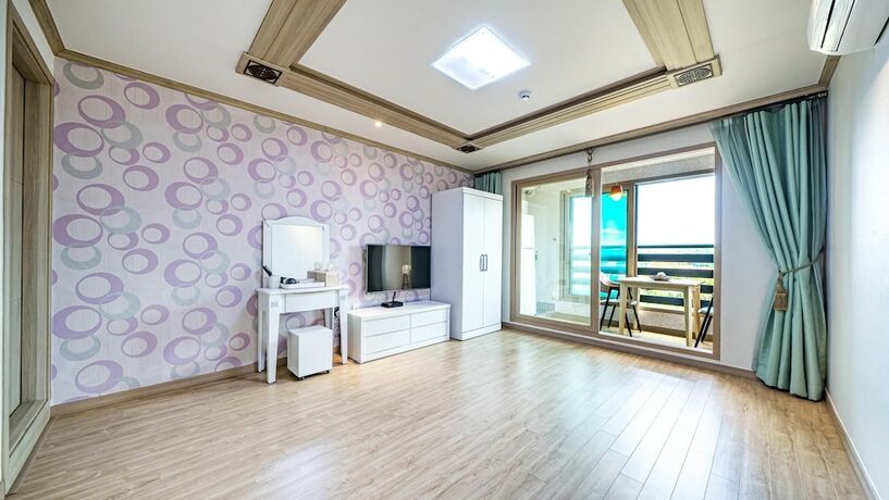 Imagen de la habitación del Hotel Yeongheungdo J Pension. Foto 17