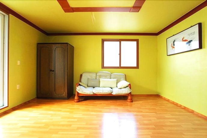 Imagen de la habitación del Hotel Yeongheungdo Seayard Pension. Foto 5