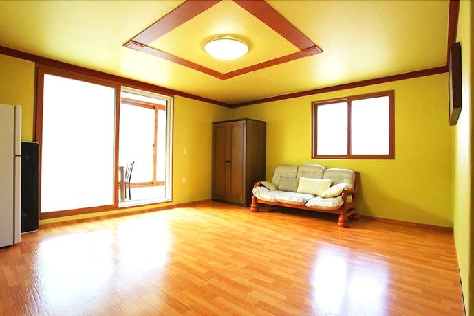 Imagen general del Hotel Yeongheungdo Seayard Pension. Foto 1