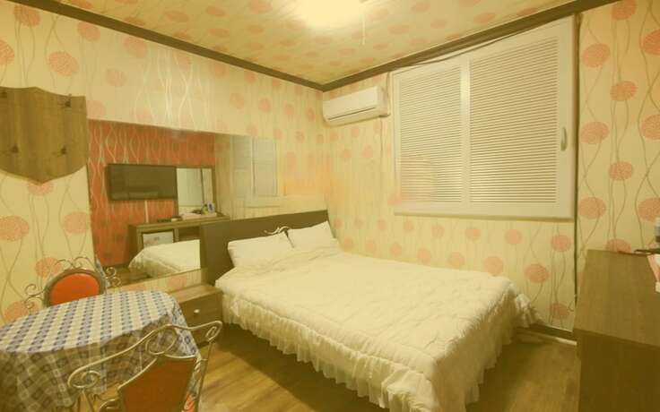 Imagen de la habitación del Hotel Yeongju E. Foto 8