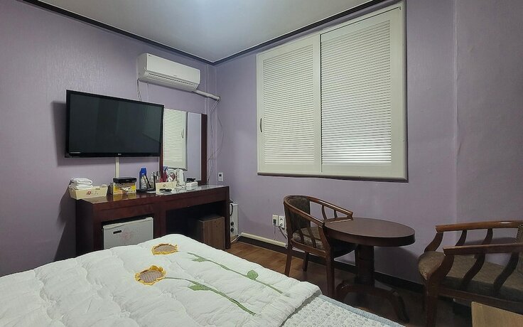 Imagen general del Hotel Yeongju E. Foto 1