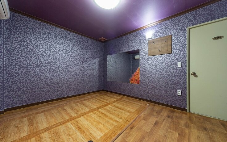 Imagen general del Hotel Yeongju E. Foto 2