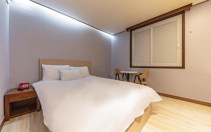 Imagen de la habitación del Hotel Yeongju Wiz. Foto 11