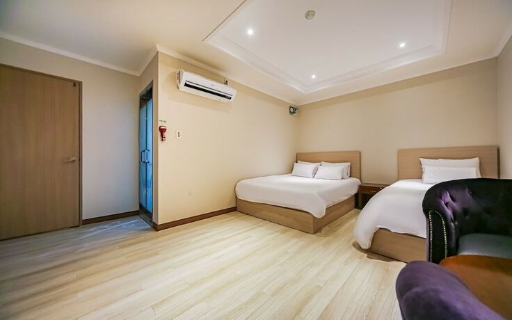 Imagen de la habitación del Hotel Yeongju Wiz. Foto 16