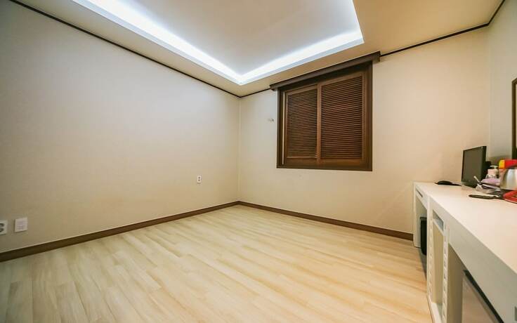 Imagen de la habitación del Hotel Yeongju Wiz. Foto 17
