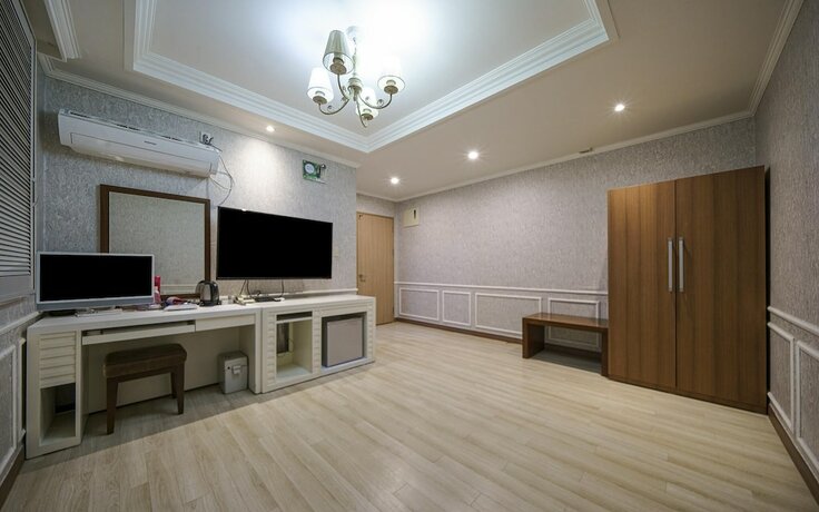 Imagen de la habitación del Hotel Yeongju Wiz. Foto 18