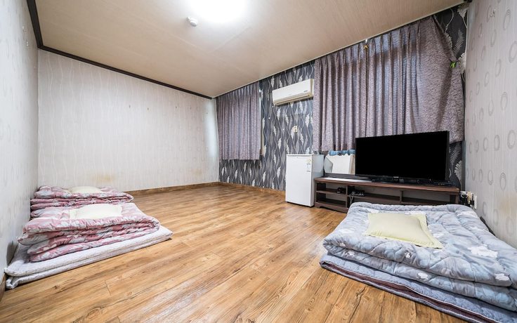 Imagen de la habitación del Hotel Yeongwol Cheongryeong Motel. Foto 9