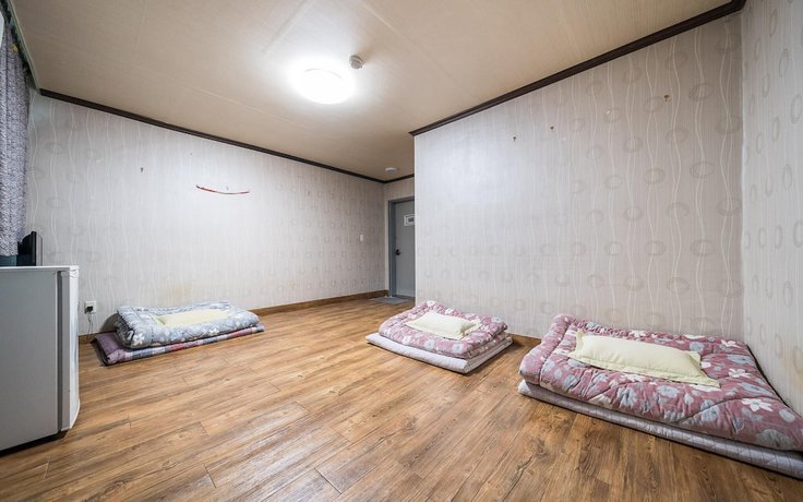 Imagen de la habitación del Hotel Yeongwol Cheongryeong Motel. Foto 20