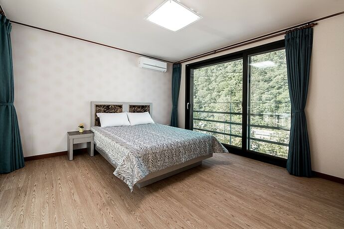 Imagen de la habitación del Hotel Yeoninsan Hot Spring Resort. Foto 14