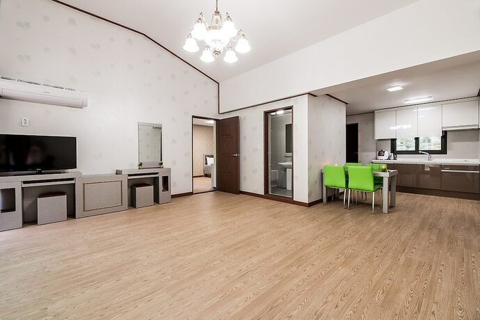 Imagen de la habitación del Hotel Yeoninsan Hot Spring Resort. Foto 34