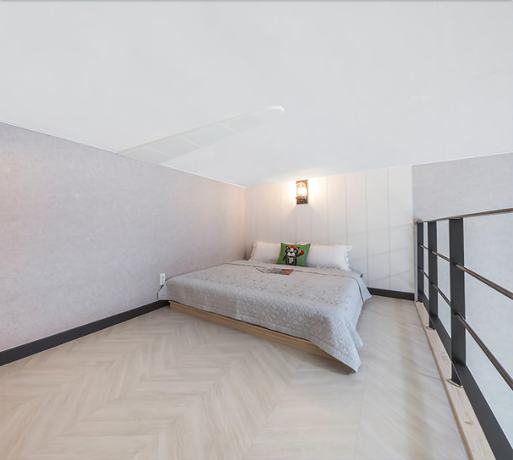 Imagen de la habitación del Hotel Yeosu Ggotnal Pension. Foto 2