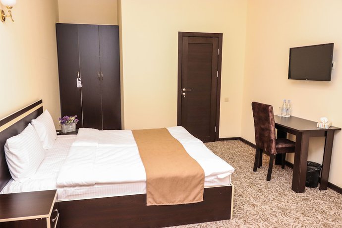 Imagen de la habitación del Hotel Yerevan Centre. Foto 5