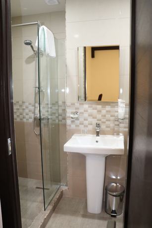 Imagen de la habitación del Hotel Yerevan Centre. Foto 7