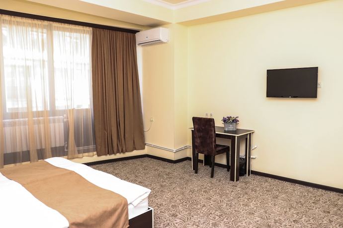 Imagen de la habitación del Hotel Yerevan Centre. Foto 11