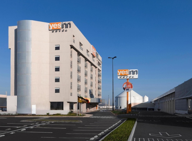 Imagen de los exteriores del Hotel Yes Inn Nuevo Veracruz. Foto 10