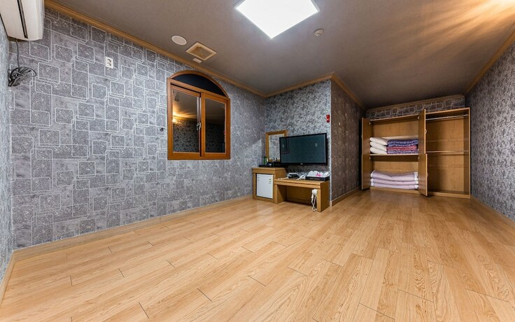 Imagen de la habitación del Hotel Yesan Bobos. Foto 16