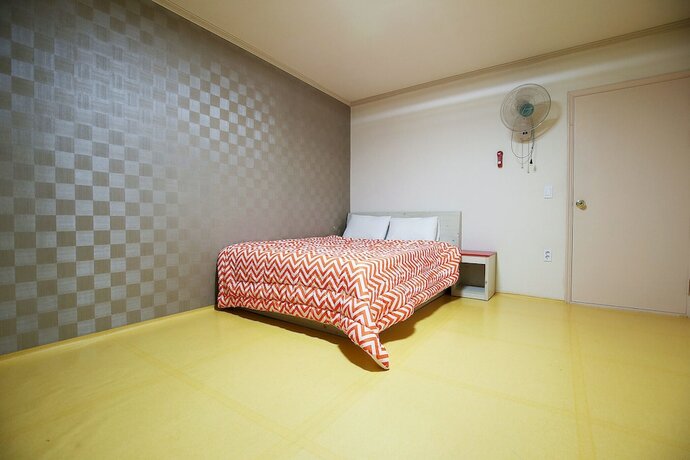 Imagen de la habitación del Hotel Yesan Garusil Motel. Foto 12