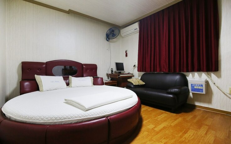 Imagen de la habitación del Hotel Yesan Grand Motel. Foto 13