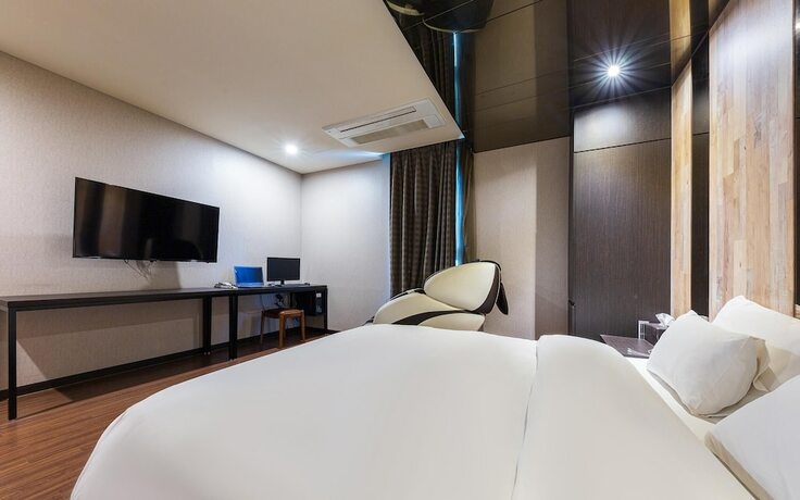 Imagen de la habitación del Hotel Yesan Jaja. Foto 16