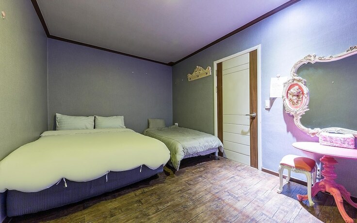 Imagen de la habitación del Hotel Yesan Shinwon Parktel. Foto 13