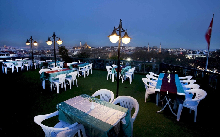 Imagen del bar/restaurante del Hotel Yesilpark. Foto 4