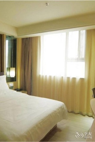 Imagen de los interiores del Hotel Yeste Hotel. Foto 17