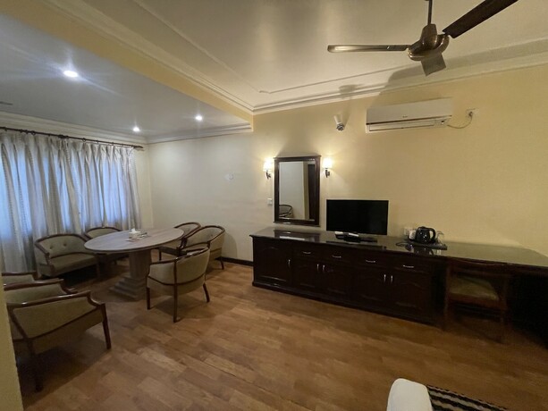 Imagen general del Hotel Yeti, Kaeharihawa. Foto 8