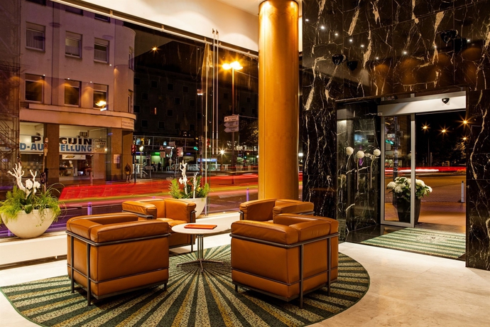 Imagen de los interiores del Hotel Yggotel Solsort. Foto 12