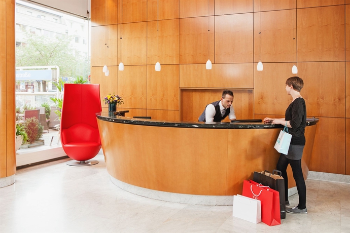 Imagen de los interiores del Hotel Yggotel Solsort. Foto 14