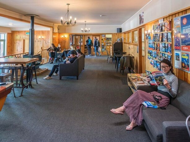 Imagen de los interiores del Hotel Yha Wanaka. Foto 39