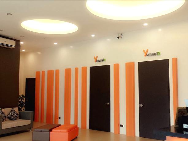 Imagen de los interiores del Hotel Yhotel. Foto 15