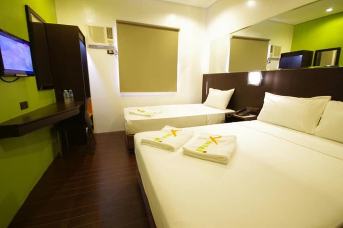 Imagen de la habitación del Hotel Yhotel. Foto 9