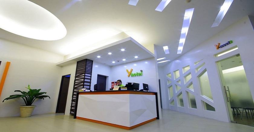 Imagen de los interiores del Hotel Yhotel. Foto 18