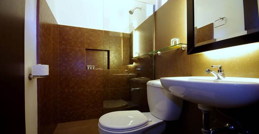 Imagen de la habitación del Hotel Yhotel. Foto 10