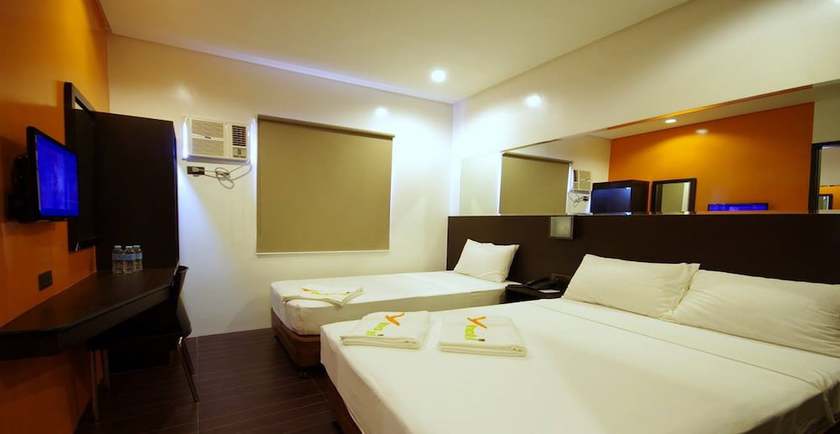 Imagen de la habitación del Hotel Yhotel. Foto 11