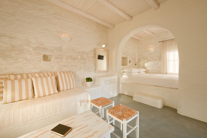 Imagen de los interiores del Hotel Yialos Ios. Foto 13