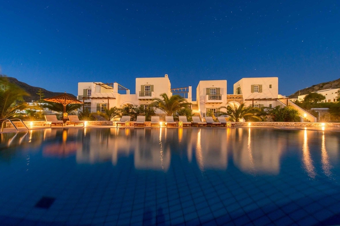 Imagen de la piscina del Hotel Yialos Ios. Foto 16