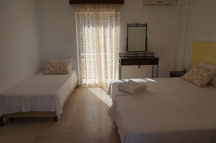 Imagen general del Hotel Yialos Studios, Skala (Agkistri). Foto 4