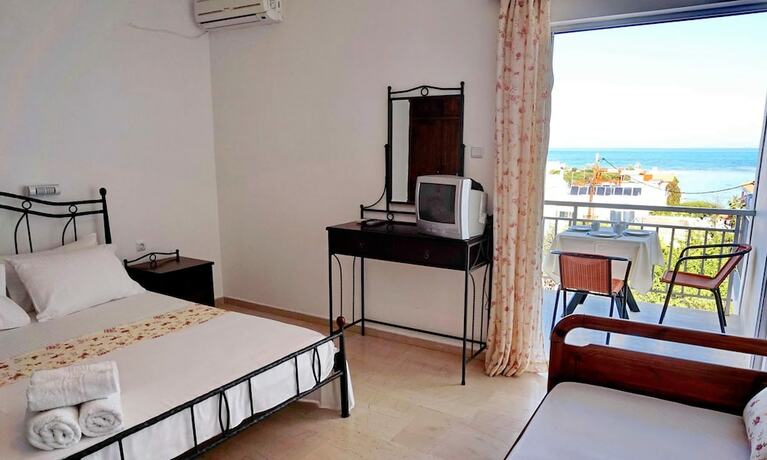Imagen general del Hotel Yialos Studios, Skala (Agkistri). Foto 10