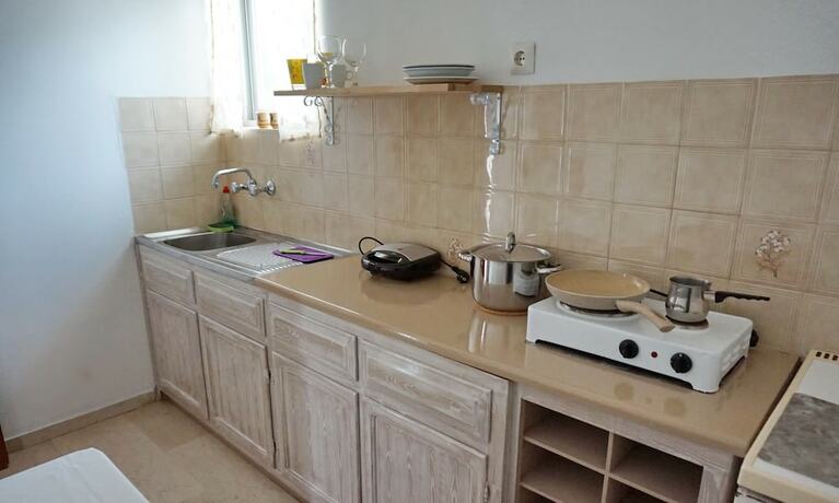 Imagen general del Hotel Yialos Studios, Skala (Agkistri). Foto 11