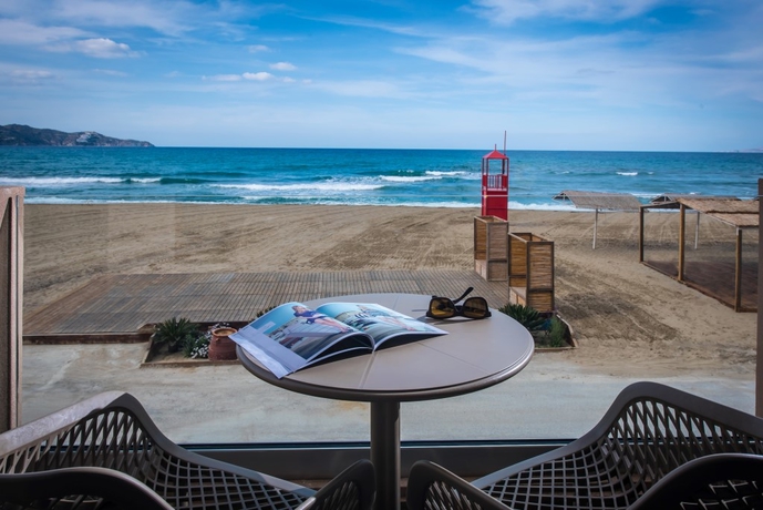 Imagen general del Hotel Yianna Caravel By Checkin. Foto 7