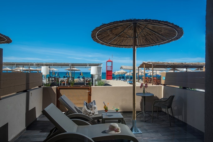 Imagen general del Hotel Yianna Caravel By Checkin. Foto 8