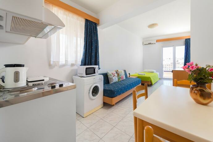 Imagen de la habitación del Hotel Yiannis Apartments. Foto 15